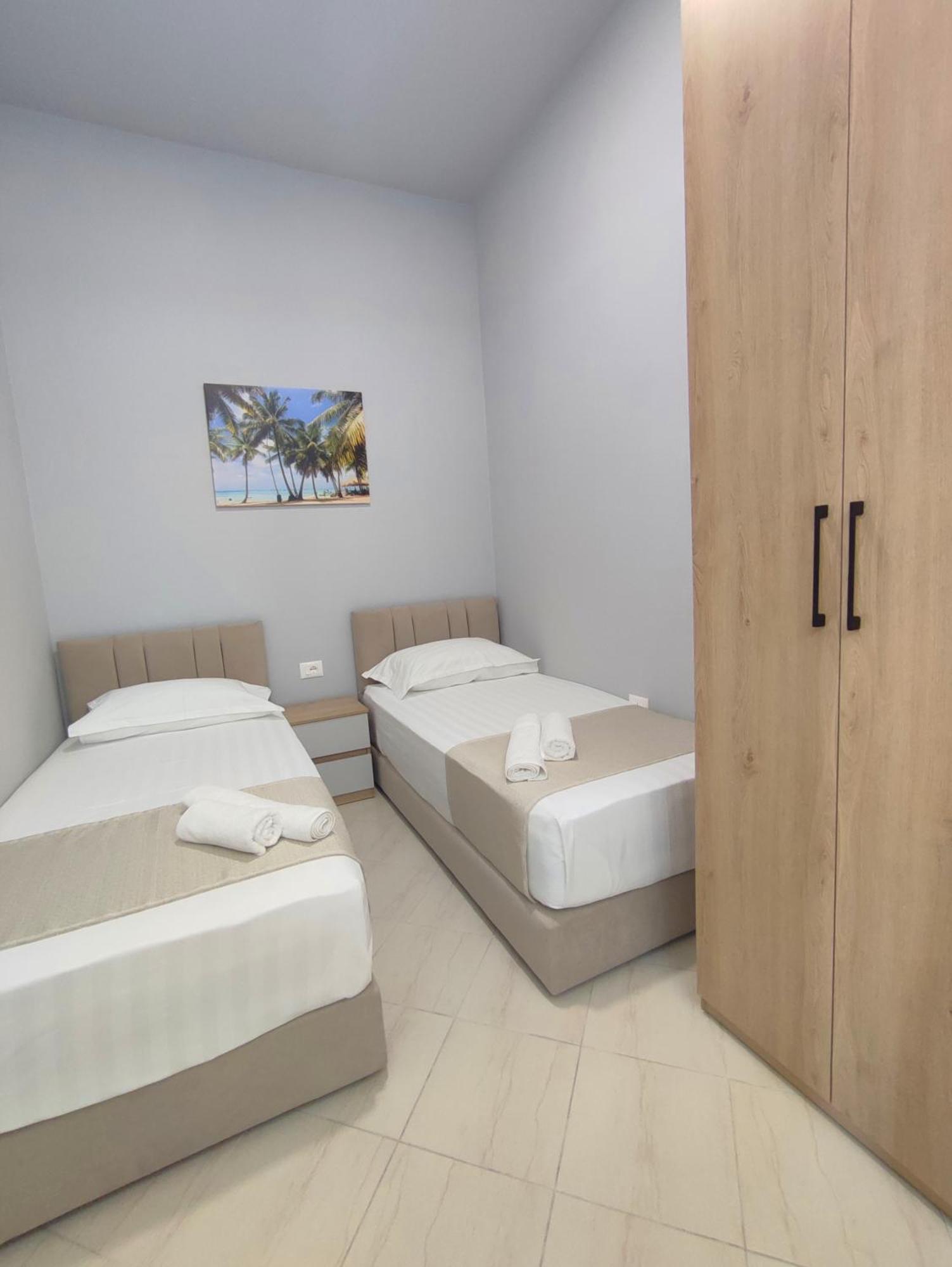 Bp Beach Apartments Golem  Eksteriør billede