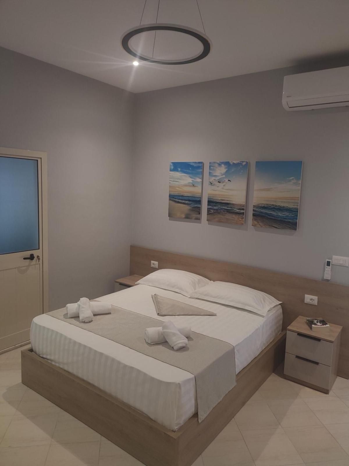 Bp Beach Apartments Golem  Eksteriør billede
